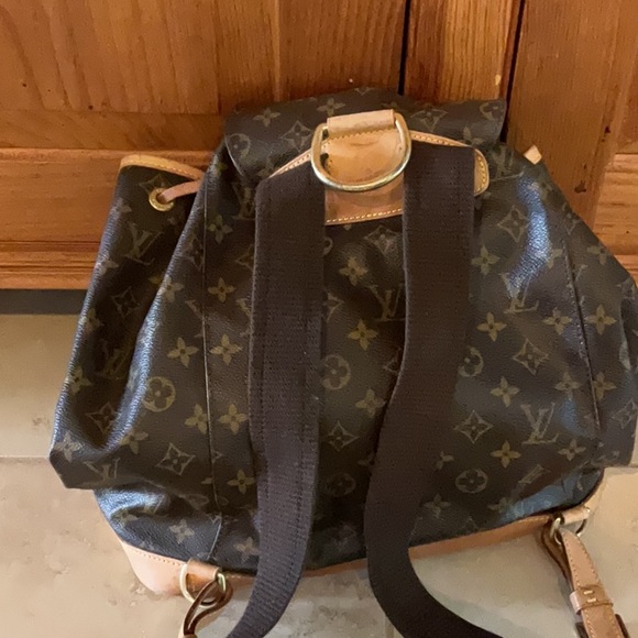 Louis Vuitton Montsouris backpack - Picture 2 of 6